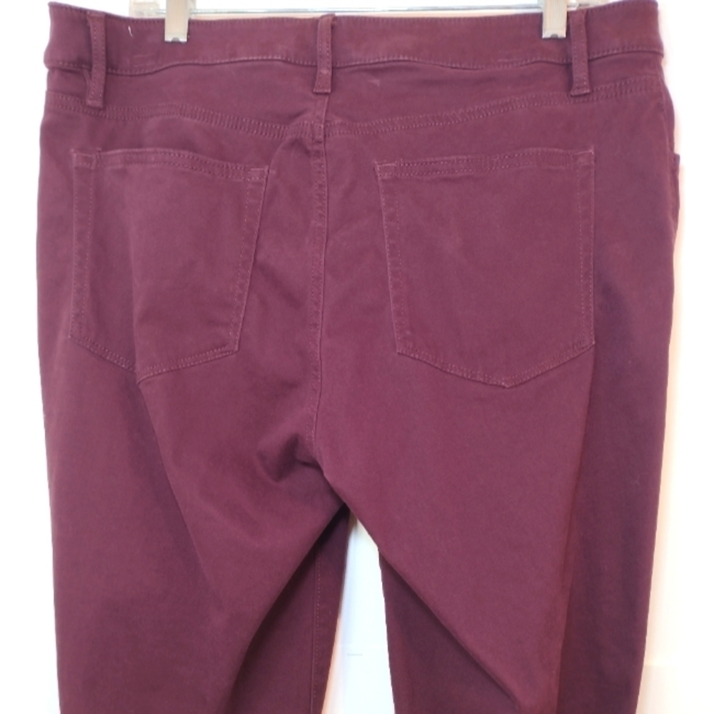 LOFT women's burgundy stretchy leggings size (12) - Picture 9 of 15